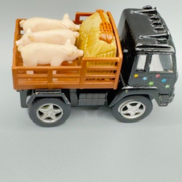 Lot of 2 Die-Cast Farm Trucks w/ Animals + Plastic Farmhouse Toy - Picture 9 of 16